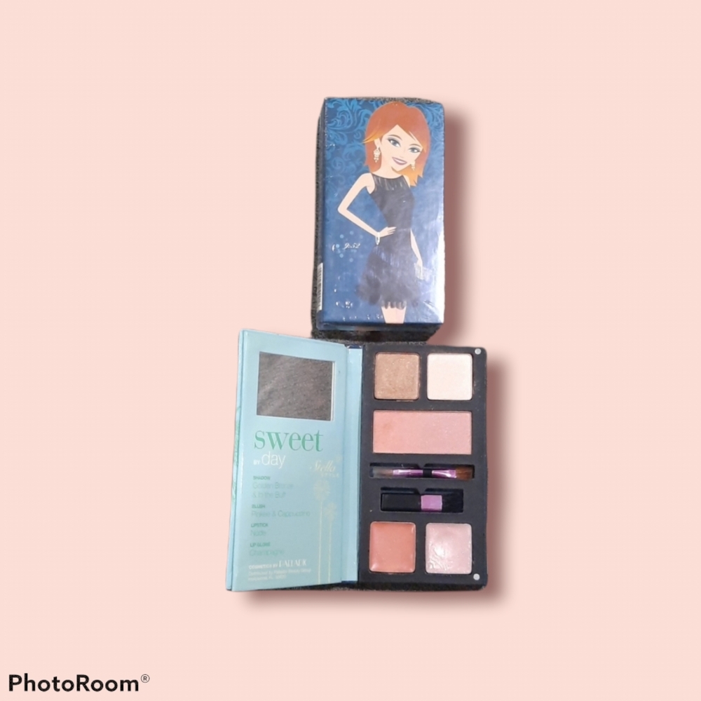 New in package set of 2 - makeup (see description) - Picture 4 of 6